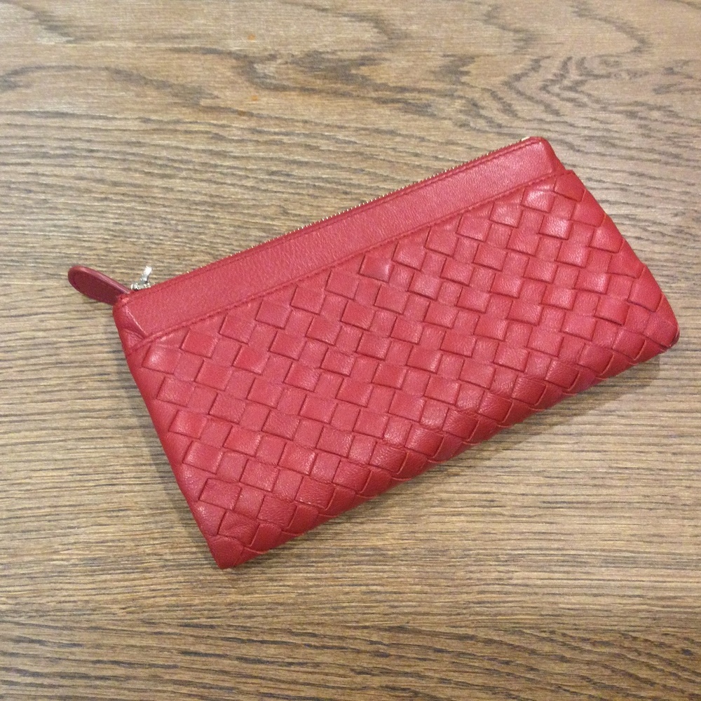 Bottega Veneta Intrecciato Weave Leather Wallet